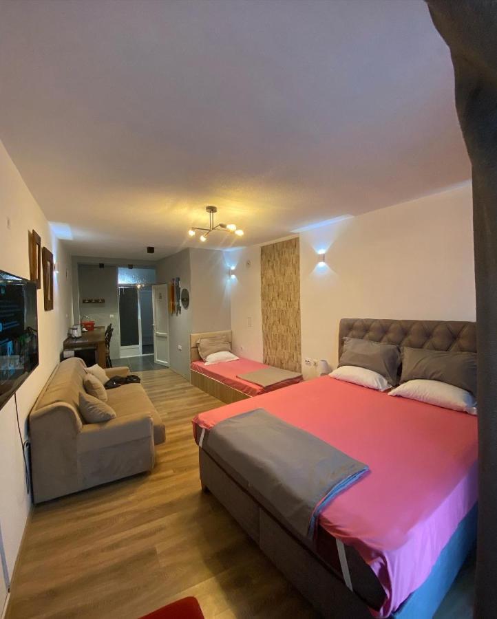 Zani Hostel Prizren Exterior photo